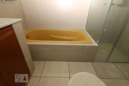 Casa à venda com 120m², 3 quartos e 2 vagasBanheiro da Suíte