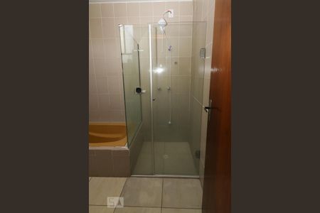 Casa à venda com 120m², 3 quartos e 2 vagasBanheiro da Suíte