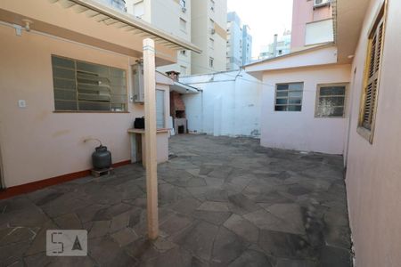 Casa à venda com 120m², 3 quartos e 2 vagasPátio