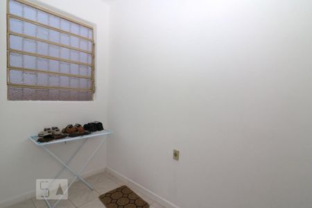 Casa à venda com 120m², 3 quartos e 2 vagasCloset