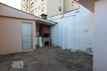 Casa à venda com 120m², 3 quartos e 2 vagasChurrasqueira