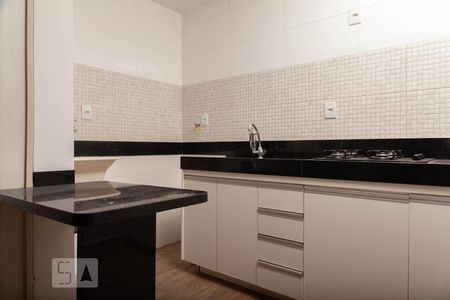 Cozinha de kitnet/studio para alugar com 1 quarto, 35m² em Saraiva, Uberlândia