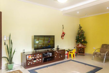 Sala de casa para alugar com 3 quartos, 200m² em Vila Marari, São Paulo