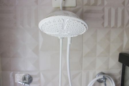 Apartamento à venda com 45m², 2 quartos e sem vaga Apartamento à venda com 45m², 2 quartos e sem vagaChuveiro do Banheiro