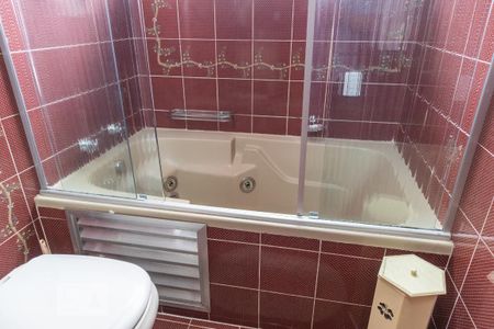 Casa à venda com 223m², 3 quartos e 4 vagasBanheiro