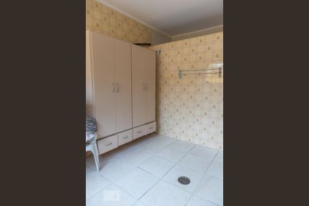 Casa à venda com 223m², 3 quartos e 4 vagasÁrea de serviço