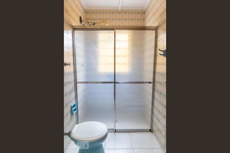 Casa à venda com 223m², 3 quartos e 4 vagasBanheiro de serviço