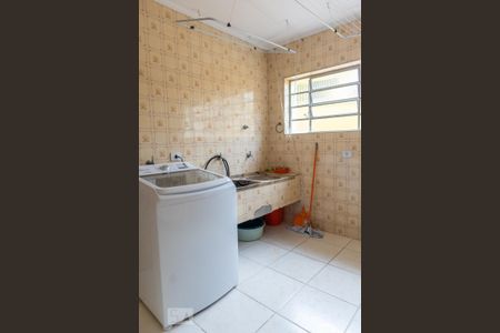 Casa à venda com 223m², 3 quartos e 4 vagasÁrea de serviço