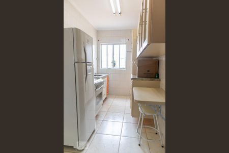 Casa à venda com 223m², 3 quartos e 4 vagasCozinha do quarto de serviço 2