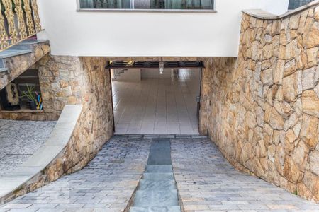 Casa à venda com 223m², 3 quartos e 4 vagasGaragem