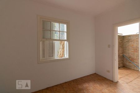 Casa à venda com 450m², 4 quartos e 5 vagas Casa à venda com 450m², 4 quartos e 5 vagasQuarto de Serviço