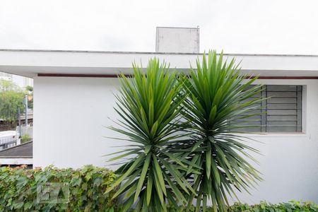 Casa à venda com 450m², 4 quartos e 5 vagas Casa à venda com 450m², 4 quartos e 5 vagasVista Quarto 3