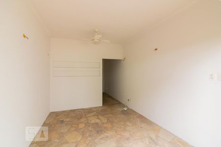 Casa à venda com 450m², 4 quartos e 5 vagas Casa à venda com 450m², 4 quartos e 5 vagasGaragem