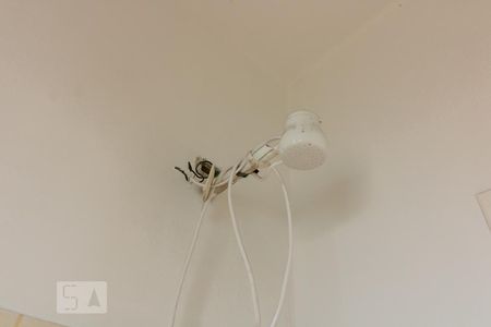 Casa à venda com 450m², 4 quartos e 5 vagas Casa à venda com 450m², 4 quartos e 5 vagasBanheiro de Serviço