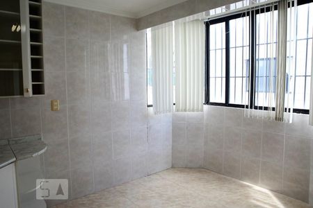 Apartamento para alugar com 256m², 4 quartos e 2 vagasCozinha - Armários