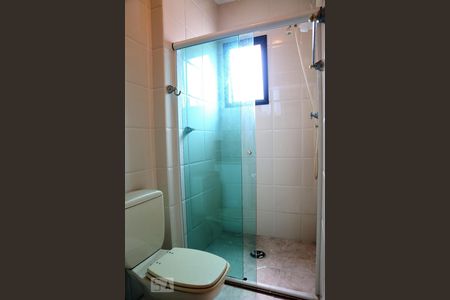 Apartamento para alugar com 256m², 4 quartos e 2 vagasBanheiro da Suíte 1