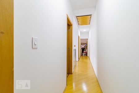 Casa para alugar com 350m², 3 quartos e 6 vagasCorredor