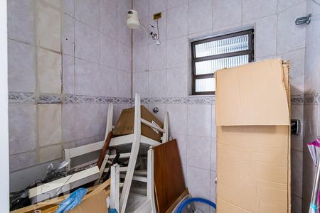 Casa para alugar com 350m², 3 quartos e 6 vagasBanheiro de Serviço