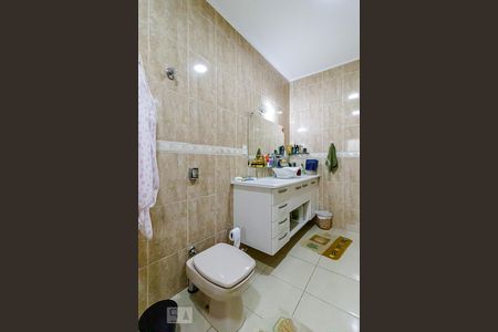 Casa para alugar com 350m², 3 quartos e 6 vagasBanheiro da Suíte 1