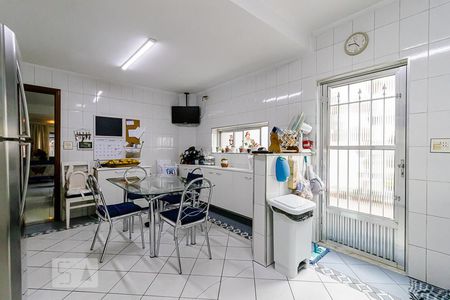 Casa para alugar com 350m², 3 quartos e 6 vagasCopa e Cozinha