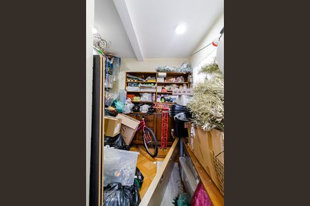 Casa para alugar com 350m², 3 quartos e 6 vagasQuarto da Edícula