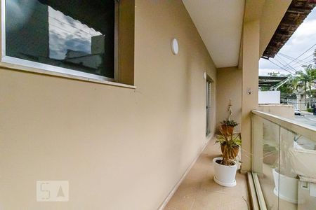 Casa para alugar com 350m², 3 quartos e 6 vagasSacada da Suíte 1