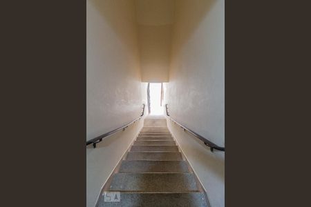 Apartamento à venda com 70m², 2 quartos e 1 vagaÁrea comum - Escada de Acesso