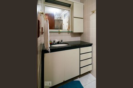 Banheiro Social de apartamento à venda com 3 quartos, 86m² em Jardim Taquaral, São Paulo