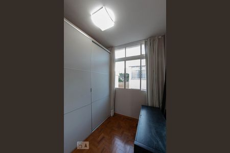Quarto de apartamento para alugar com 1 quarto, 70m² em Nova Suíssa, Belo Horizonte