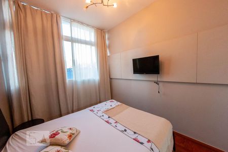 Quarto de apartamento para alugar com 1 quarto, 70m² em Nova Suíssa, Belo Horizonte