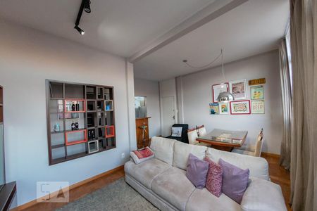 Sala de apartamento para alugar com 1 quarto, 70m² em Nova Suíssa, Belo Horizonte