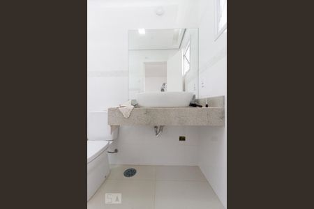 Casa à venda com 700m², 8 quartos e 8 vagasBanheiro da Suíte 3