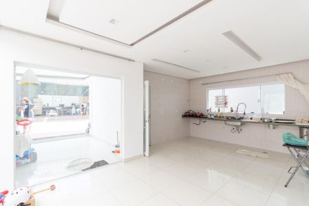 Casa à venda com 700m², 8 quartos e 8 vagasBanheiro da Suíte 4