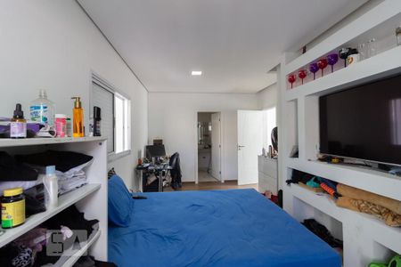 Casa à venda com 700m², 8 quartos e 8 vagasSuíte 4