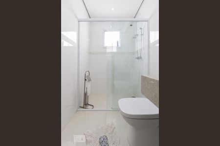 Casa à venda com 700m², 8 quartos e 8 vagasBanheiro da Suíte 3