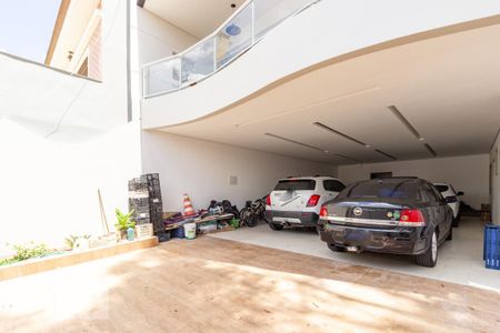 Casa à venda com 700m², 8 quartos e 8 vagasGaragem