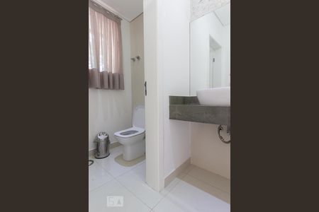 Casa à venda com 700m², 8 quartos e 8 vagas Lavabo