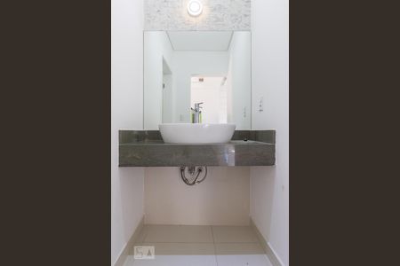 Casa à venda com 700m², 8 quartos e 8 vagas Lavabo