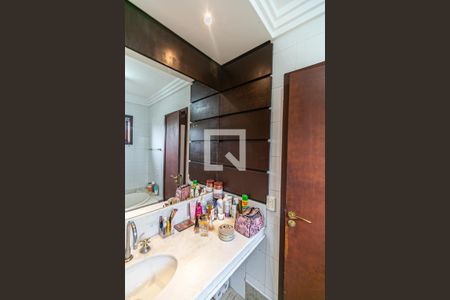 Casa de condomínio à venda com 146m², 2 quartos e 2 vagas Casa de condomínio à venda com 146m², 2 quartos e 2 vagasBanheiro do Quarto 1