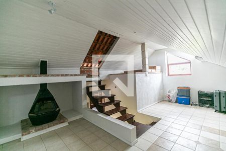 Casa de condomínio à venda com 146m², 2 quartos e 2 vagas Casa de condomínio à venda com 146m², 2 quartos e 2 vagasSotão