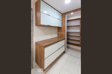 Apartamento à venda com 126m², 3 quartos e 2 vagasCozinha - Armários