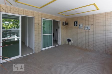 Apartamento à venda com 126m², 3 quartos e 2 vagasVaranda