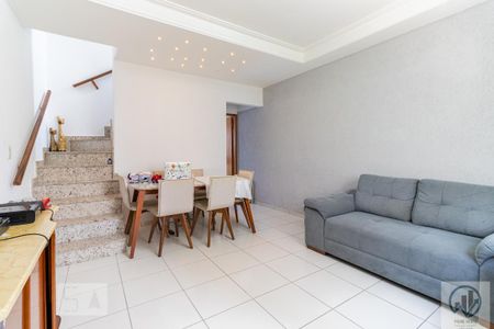 Casa de Condomínio à venda com 2 quartos, 74m² em Vila Arriete, São Paulo