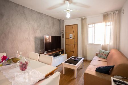 Sala de Apartamento com 2 quartos, 50m² Conceição