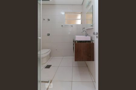 Banheiro de apartamento para alugar com 2 quartos, 80m² em Pinheiros, São Paulo