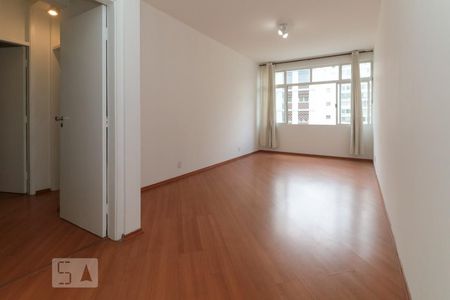 Sala de apartamento para alugar com 2 quartos, 80m² em Pinheiros, São Paulo