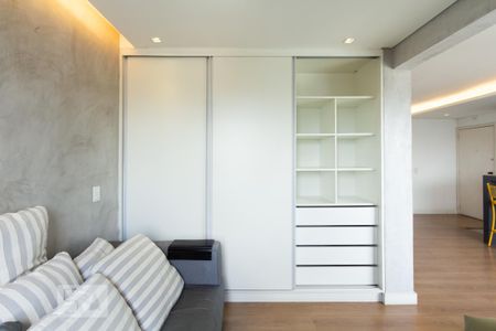 Apartamento à venda com 58m², 2 quartos e 1 vaga Apartamento à venda com 58m², 2 quartos e 1 vagaSala de TV