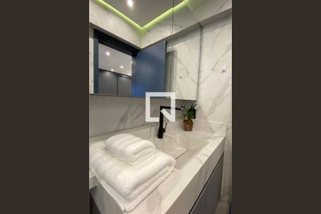 Apartamento para alugar com 70m², 2 quartos e 2 vagasBanheiro da Suíte 1