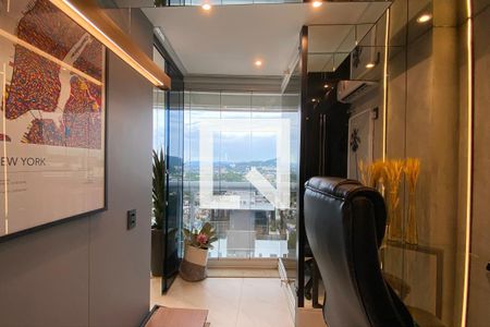 Apartamento para alugar com 70m², 2 quartos e 2 vagasEscritório