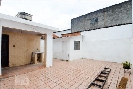 Casa à venda com 90m², 3 quartos e 2 vagas Casa à venda com 90m², 3 quartos e 2 vagasQuintal